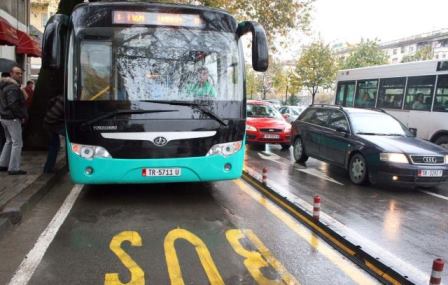 Bileta e urbanit 70 leke? Shoqata e Transportit kerkon perseri rritjen e cmimit